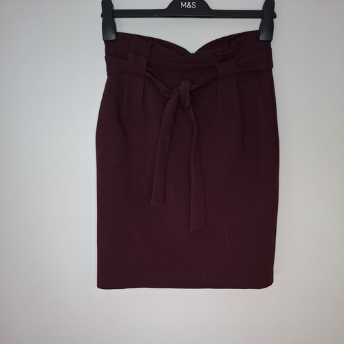 Burgundy pencil skirt office